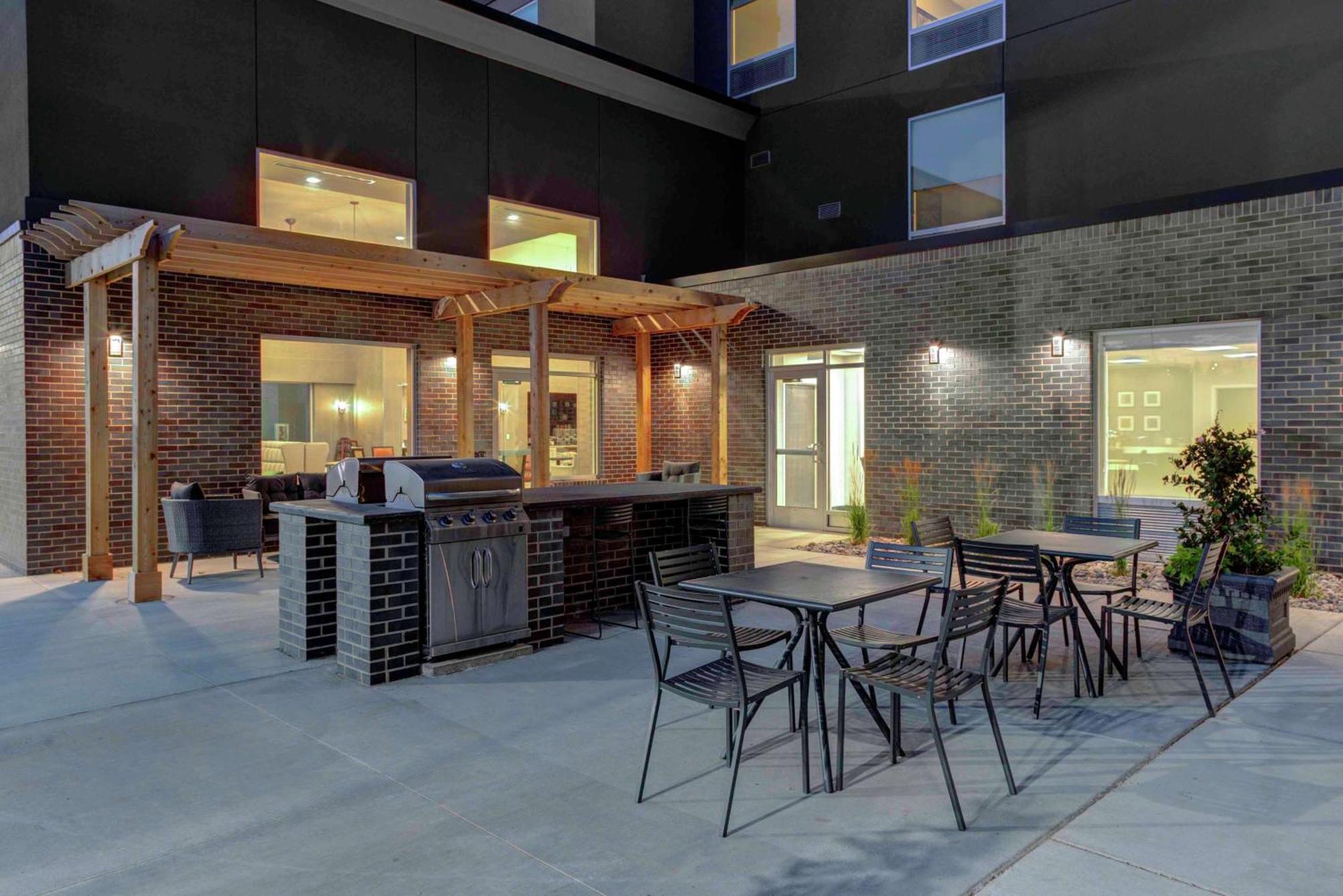 Homewood Suites By Hilton Lansing Eastwood Kültér fotó